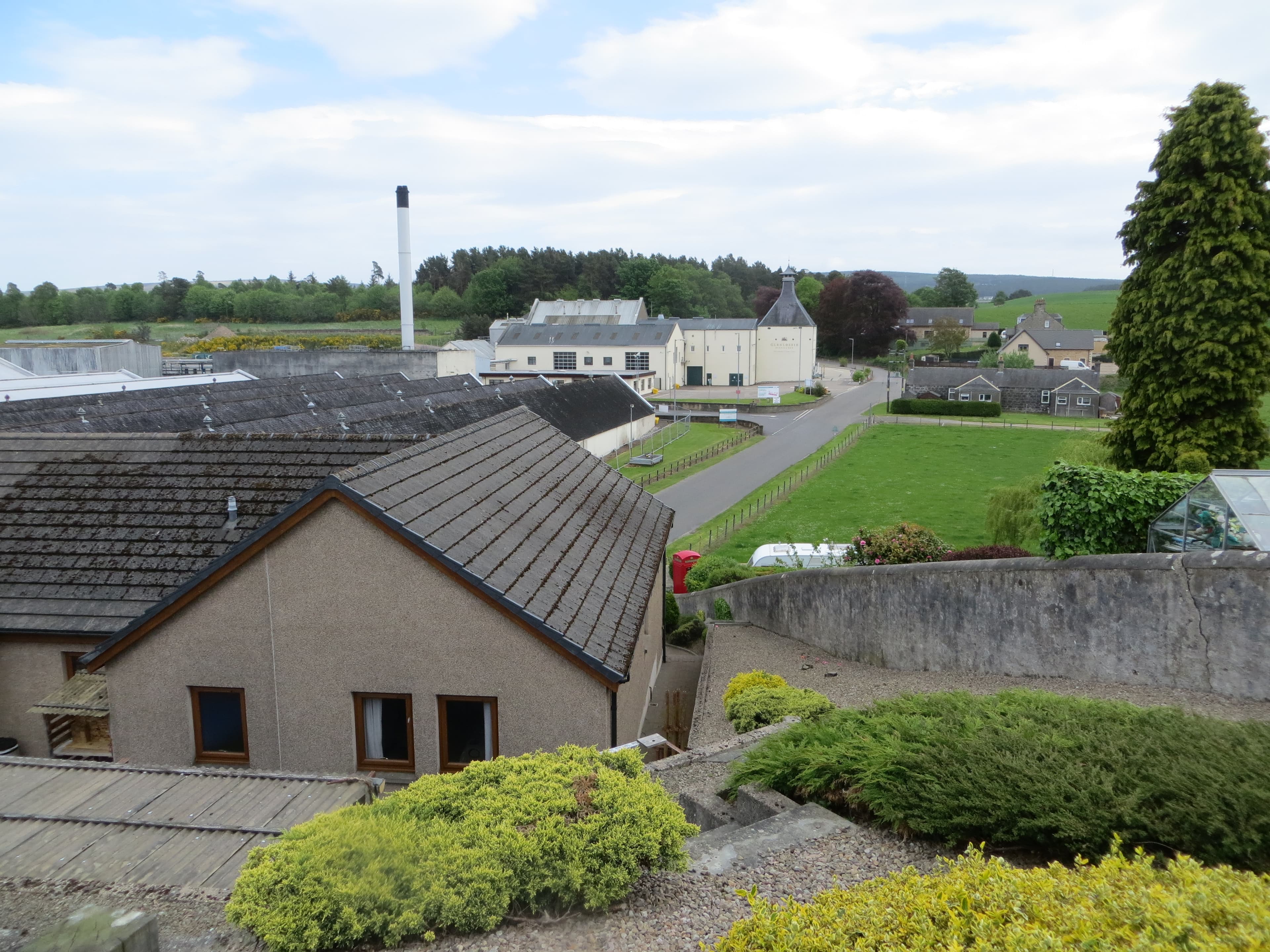 Staff housing and part of the Glenlossie distillery at Thomshill